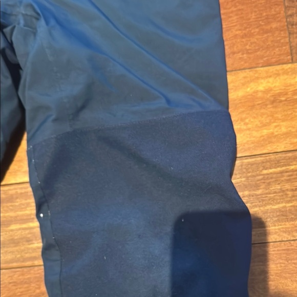 Columbia Blue Jumpsuit with Full-Length Legs and Bib-Style Design - Picture 6 of 11